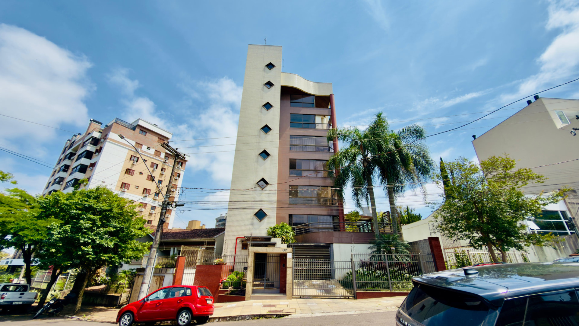 Cobertura Cobertura duplex no Centro de Lajeado | 277,92 m² privativos, um apartamento por andar e salão de festas privativo no bairro Centro, Lajeado/RS